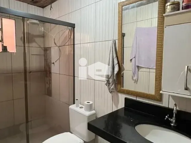 Casa com 180m² 3 quartos e 2 banheiros, à venda, no bairro Jardim Monte Carlo em Rolândia