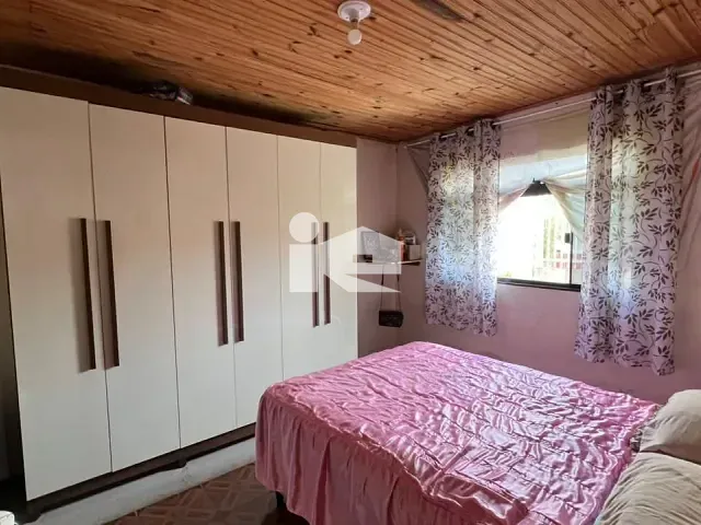 Casa com 180m² 3 quartos e 2 banheiros, à venda, no bairro Jardim Monte Carlo em Rolândia