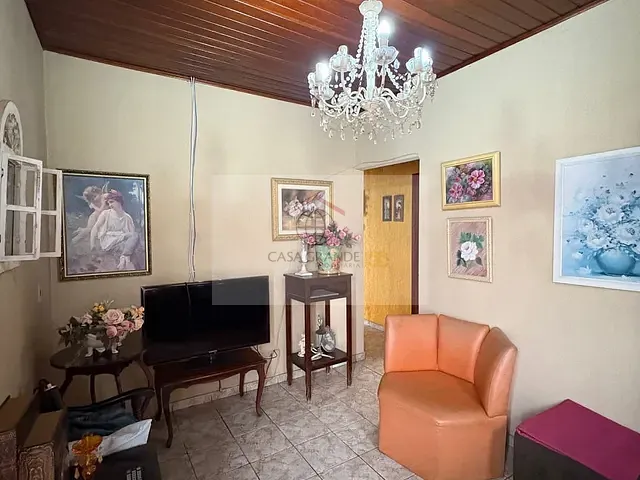 Casa com 300m² 3 quartos e 1 banheiro, à venda, no bairro Cidade Verde em Rolândia