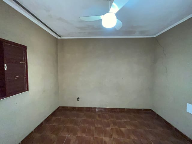 Casa com 250m², à venda, no bairro Parque Valença I em Campinas
