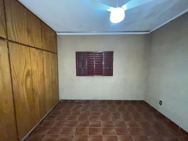 Casa com 250m², à venda, no bairro Parque Valença I em Campinas