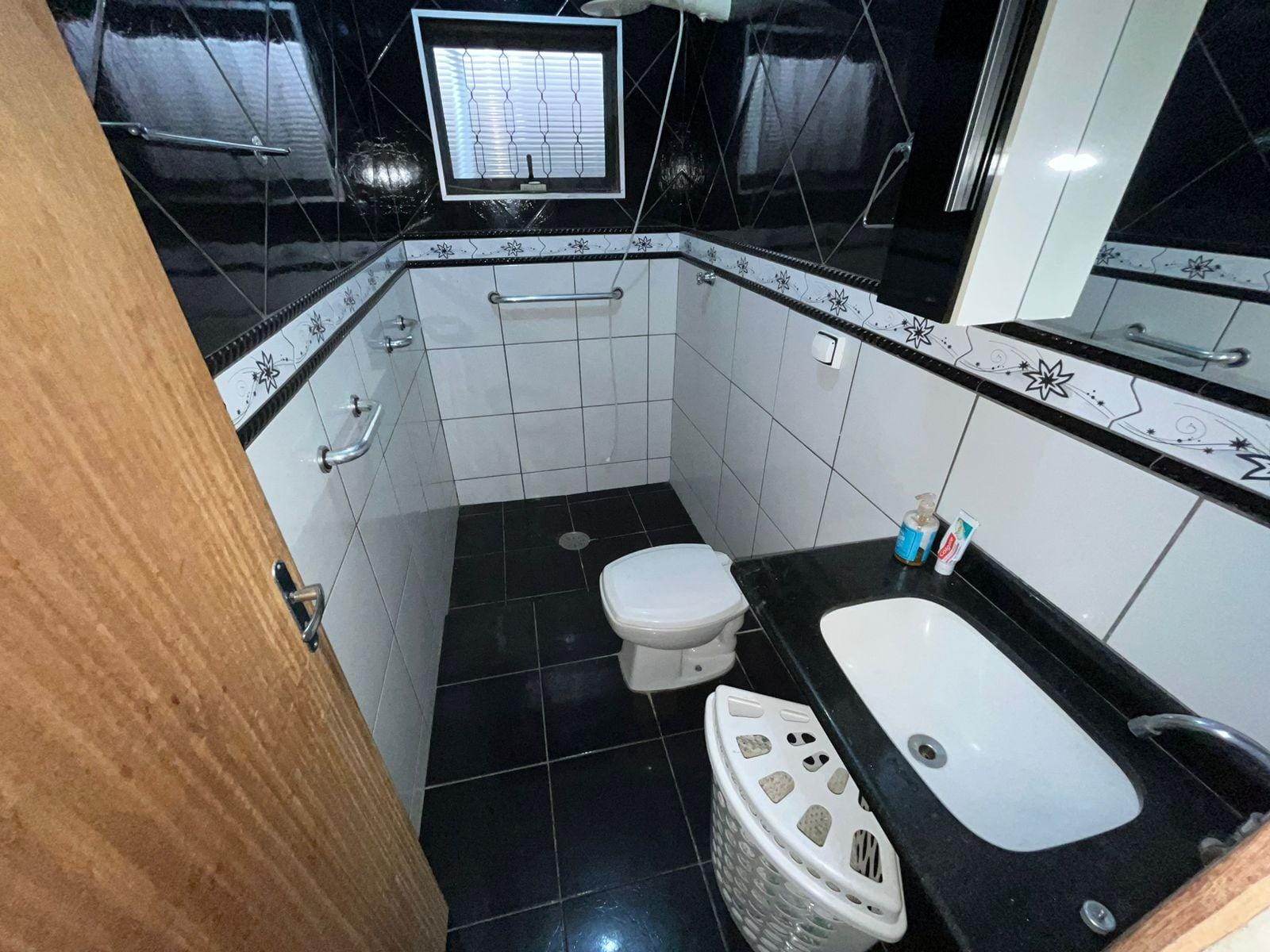 Casa, 1 quarto, 250 m² - Foto 10