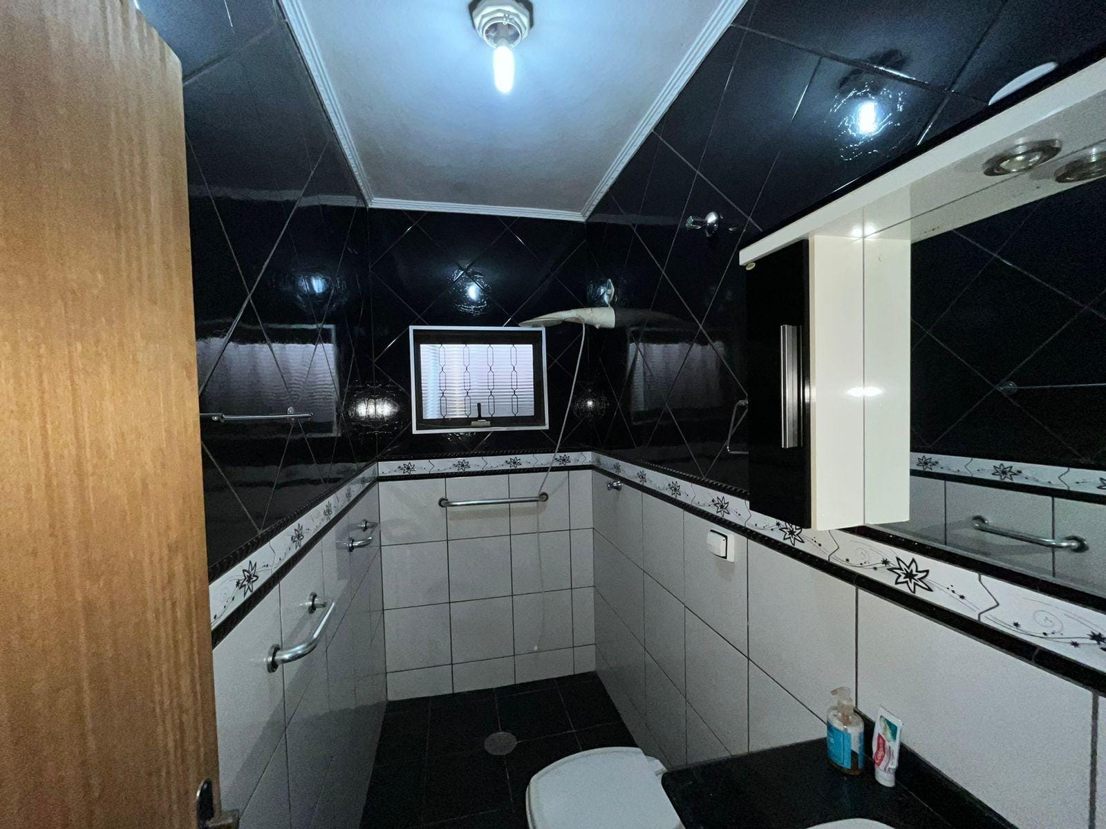 Casa, 1 quarto, 250 m² - Foto 13