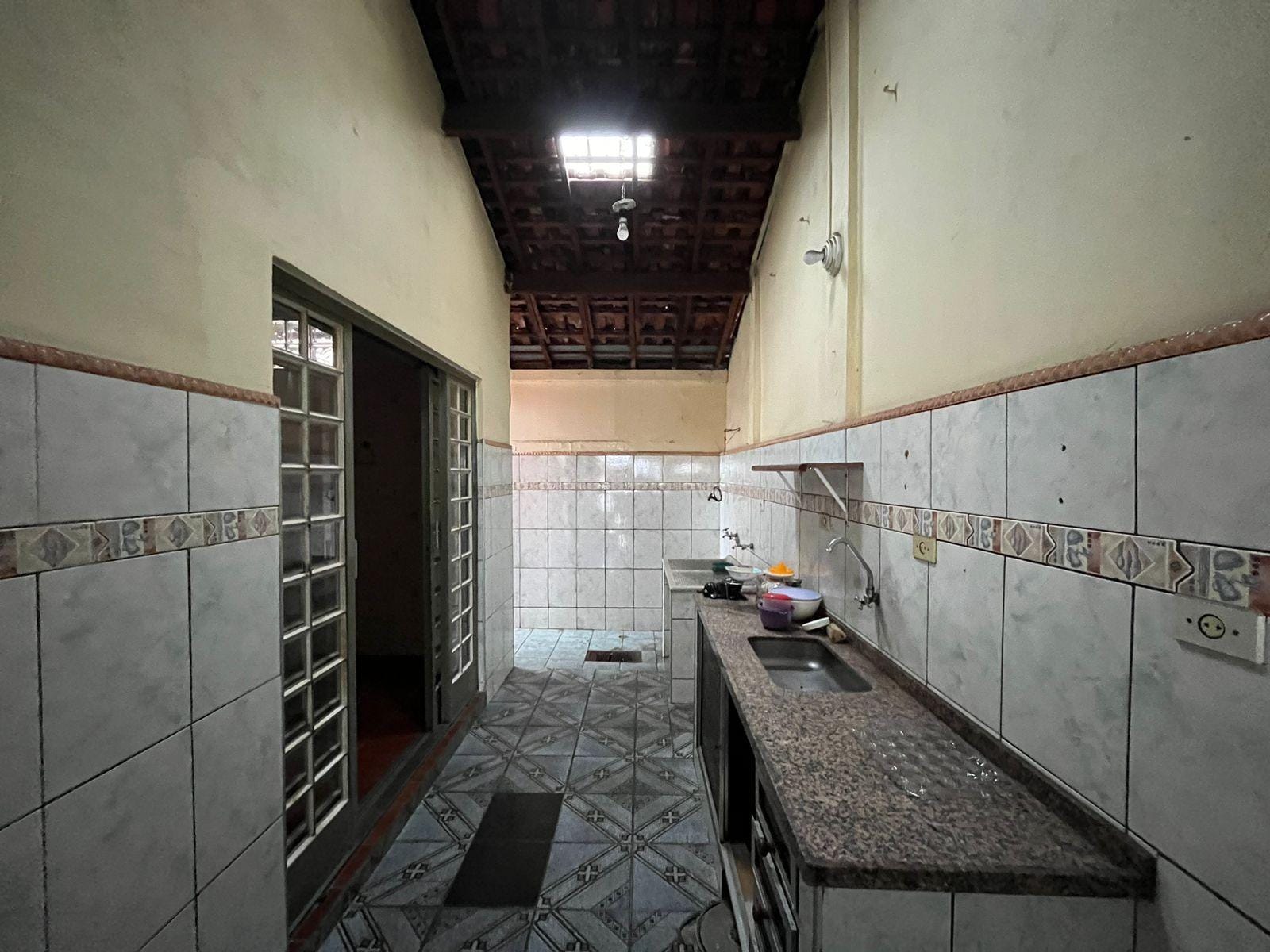 Casa, 1 quarto, 250 m² - Foto 20