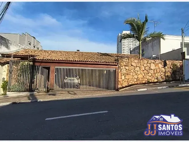 Casa com 1400m² 5 quartos e 6 banheiros, à venda, no bairro Jardim Maia em Guarulhos