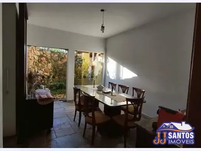 Casa com 1400m² 5 quartos e 6 banheiros, à venda, no bairro Jardim Maia em Guarulhos