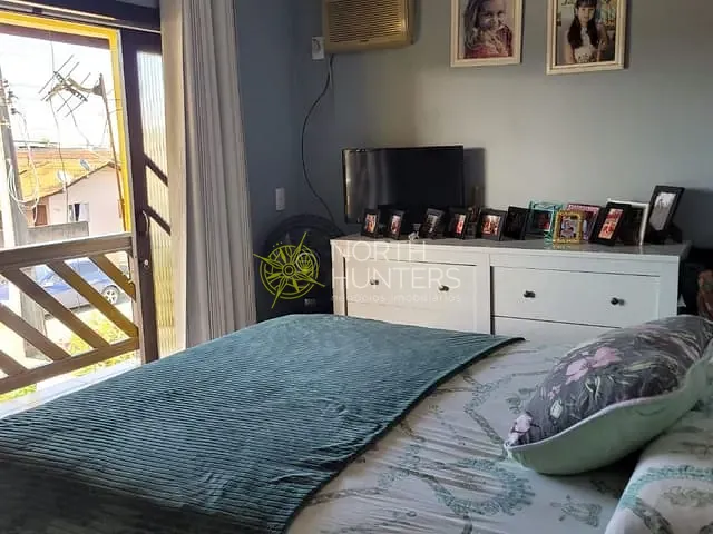 Casa com 300m² 4 quartos e 3 banheiros, à venda, no bairro Jardim Paraíso em Joinville