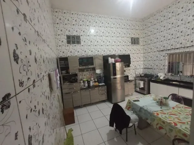 Casa com 125m² 1 quarto e 1 banheiro, à venda, no bairro Jardim Canadá em Mauá