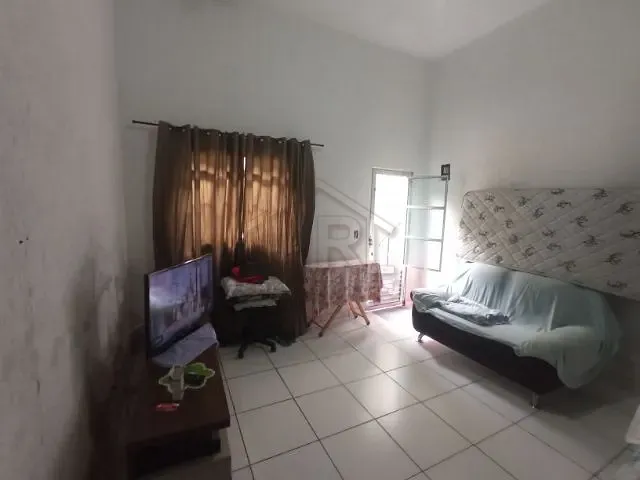 Casa com 125m² 1 quarto e 1 banheiro, à venda, no bairro Jardim Canadá em Mauá