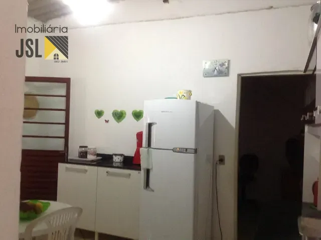 Casa com 300m² 3 quartos e 1 banheiro, à venda, no bairro Vila Favorino em Caçapava