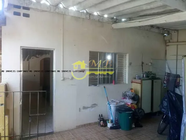 Casa com 300m² 6 quartos e 5 banheiros, à venda, no bairro Parque Dom Pedro II em Campinas