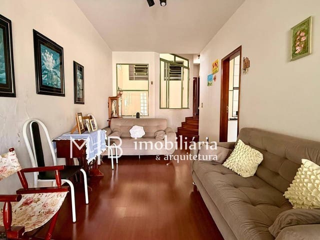 Casa com 200m² 3 quartos e 3 banheiros, à venda, no bairro Jardim Floresta em Lavras