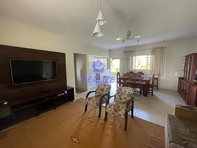 Casa com 655m² 3 quartos e 3 banheiros, à venda, no bairro Park Residencial Convívio em Botucatu