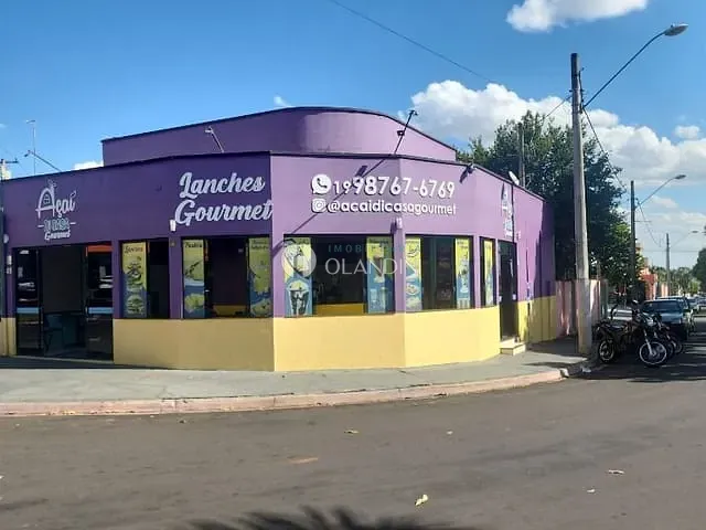 Casa com 360m², à venda, no bairro Centro em Artur Nogueira