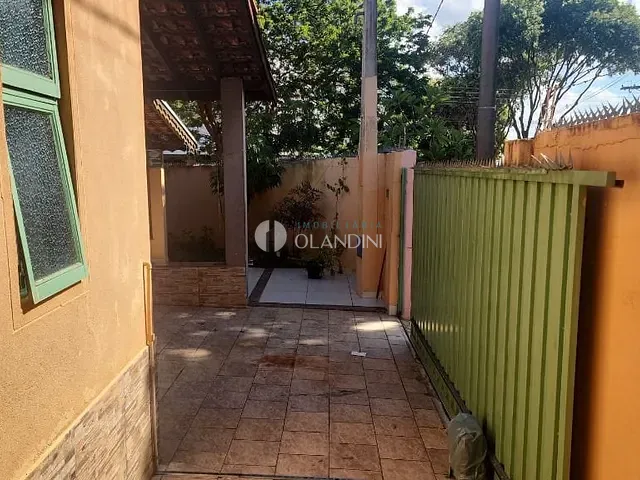 Casa com 360m², à venda, no bairro Centro em Artur Nogueira