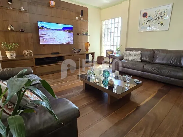 Casa com 1358m² 5 quartos e 6 banheiros, à venda, no bairro Barreiro em Mairiporã