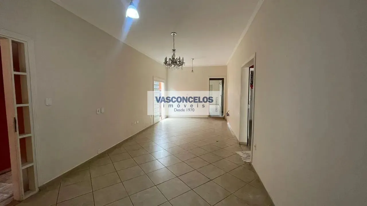 Casa, 4 quartos, 286 m² - Foto 1