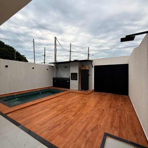 Casa com 130m² 2 quartos e 2 banheiros, à venda, no bairro Guriri em Cabo Frio