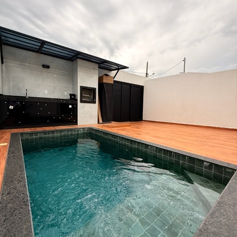 Casa com 130m² 2 quartos e 2 banheiros, à venda, no bairro Guriri em Cabo Frio