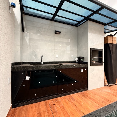 Casa com 130m² 2 quartos e 2 banheiros, à venda, no bairro Guriri em Cabo Frio