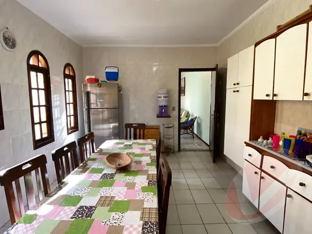 Casa com 150m² 3 quartos e 2 banheiros, à venda, no bairro Real em Praia Grande