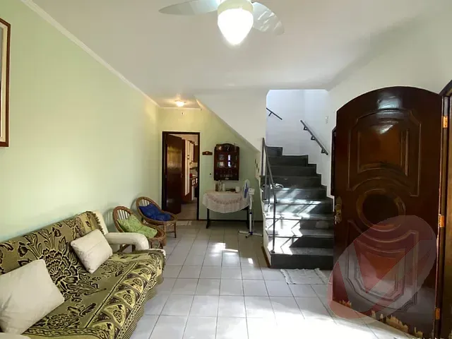 Casa com 150m² 3 quartos e 2 banheiros, à venda, no bairro Real em Praia Grande
