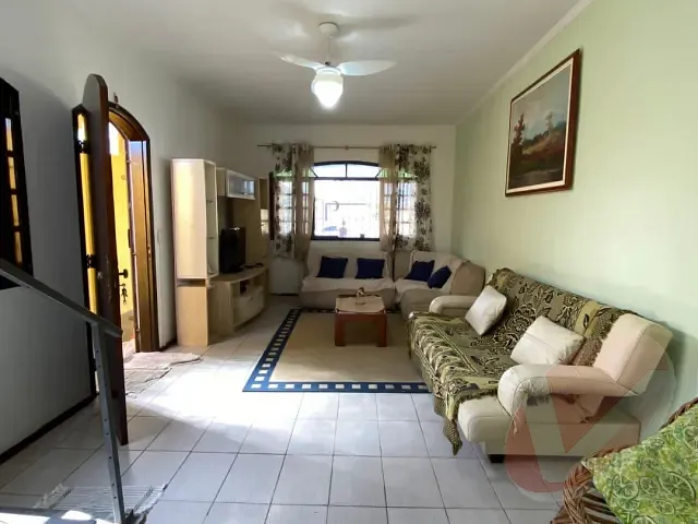 Casa com 150m² 3 quartos e 2 banheiros, à venda, no bairro Real em Praia Grande