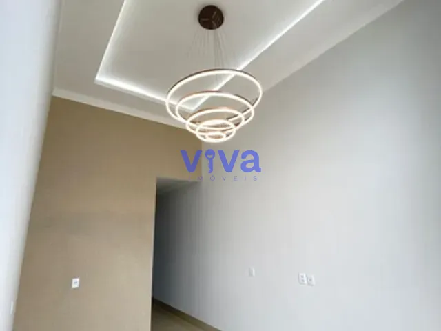 Casa 3 quartos e 2 banheiros, à venda, no bairro Independência - 3º Complemento em Aparecida de Goiânia