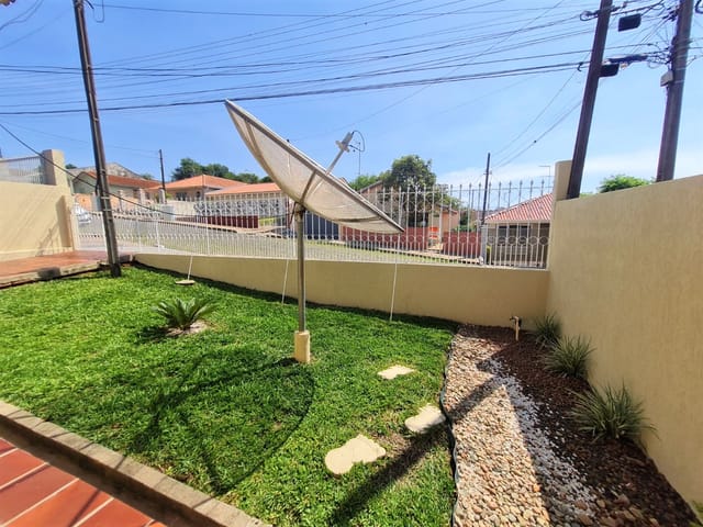 Casa com 170m² 3 quartos e 2 banheiros, à venda, no bairro Contorno em Ponta Grossa