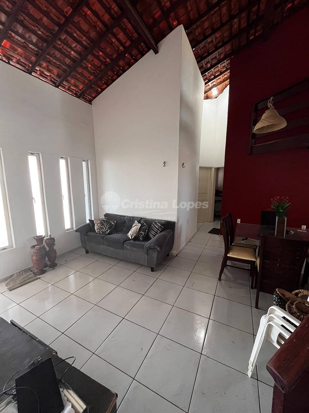 Casa à venda com 3 quartos, 10m² - Foto 3