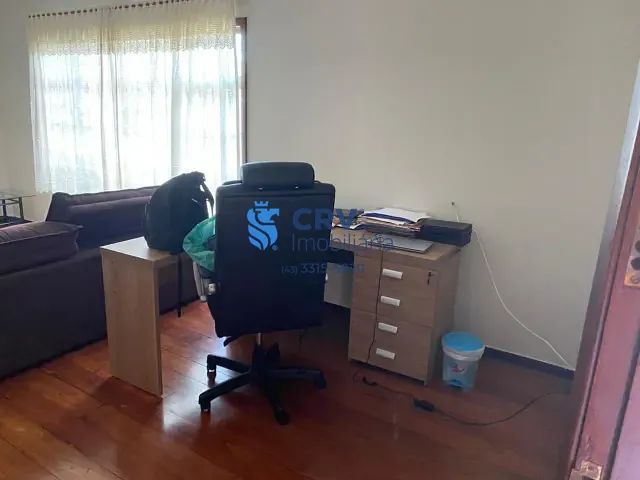 Casa com 286m² 3 quartos e 4 banheiros, à venda ou para alugar, no bairro Santa Rosa em Londrina