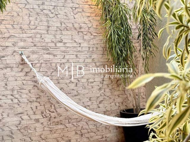Casa com 300m² 3 quartos e 4 banheiros, à venda, no bairro Bocaína em Lavras