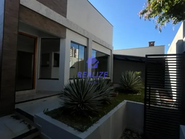 Casa 3 quartos e 2 banheiros, para alugar, no bairro Vila São Judas Thadeu em Botucatu