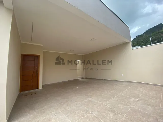 Casa com 218m² 3 quartos e 1 banheiro, à venda, no bairro Loteamento Vale das Hortênsias em Itajubá