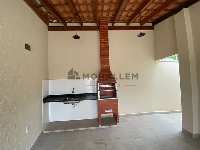 Casa com 218m² 3 quartos e 1 banheiro, à venda, no bairro Loteamento Vale das Hortênsias em Itajubá