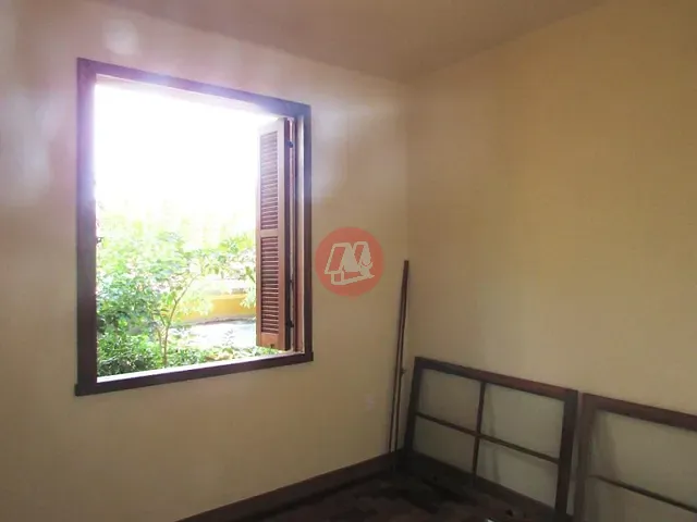 Casa com 407m² 5 quartos e 2 banheiros, à venda ou para alugar, no bairro Bom Fim em Porto Alegre