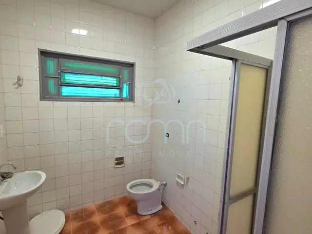 Casa 3 quartos e 2 banheiros, à venda, no bairro Vila Cristina em São José do Rio Preto