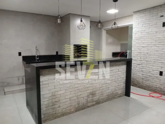 Casa com 200m² 2 quartos e 3 banheiros, para alugar, no bairro Núcleo Habitacional Nobuji Nagasawa em Bauru