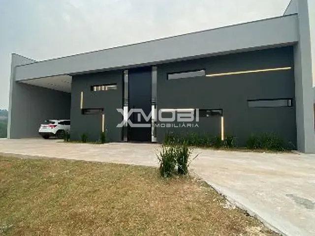 Casa com 1136m² 4 quartos e 3 banheiros, à venda, no bairro Caxambu em Jundiaí
