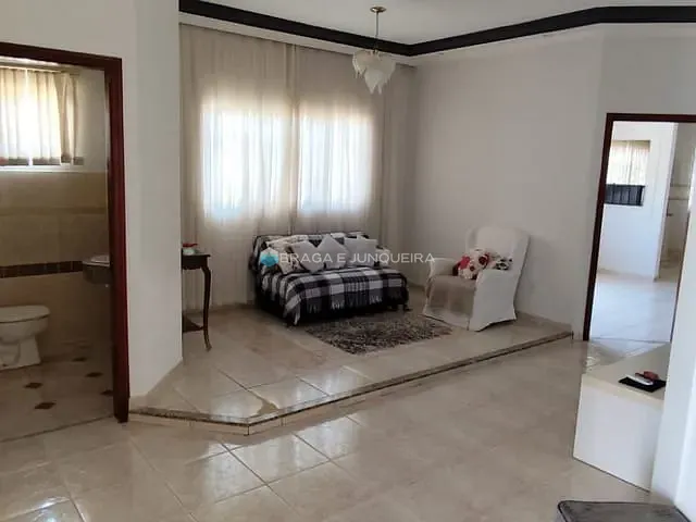 Casa com 588m² 3 quartos e 5 banheiros, à venda, no bairro Jardim Universitário em São José do Rio Preto
