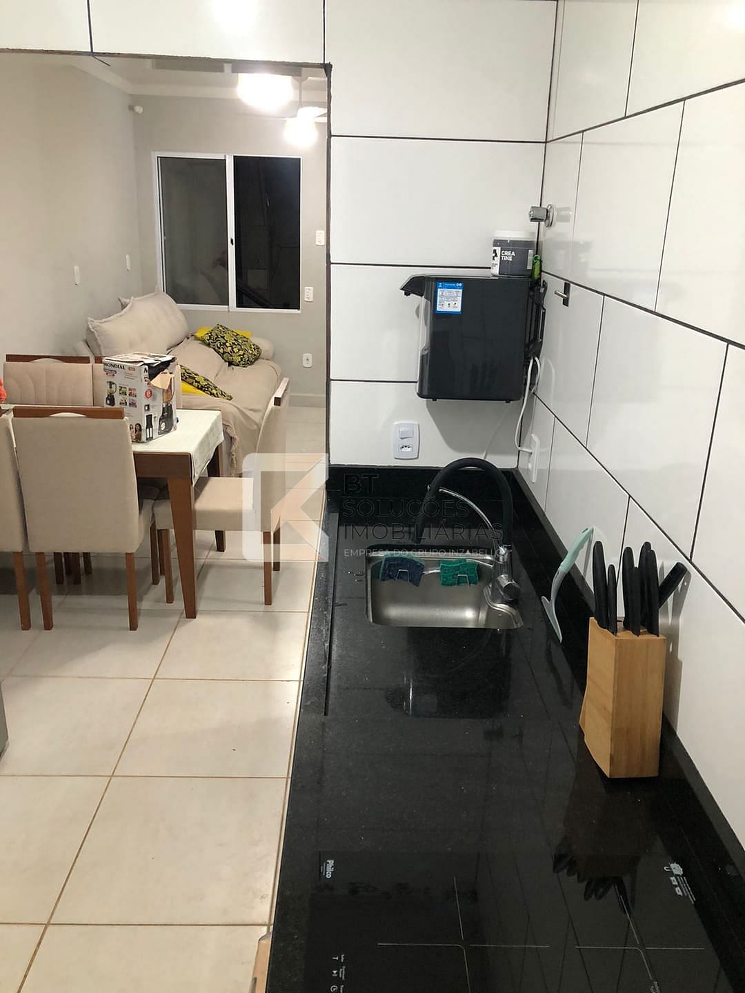 Casa à venda com 2 quartos, 70m² - Foto 5