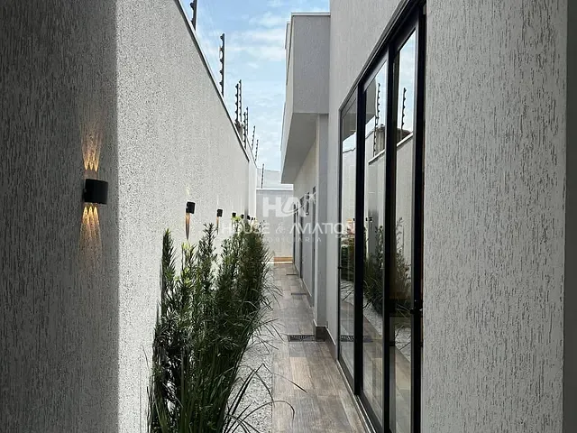 Casa com 385m² 4 quartos e 5 banheiros, à venda, no bairro Jardim América em Goiânia