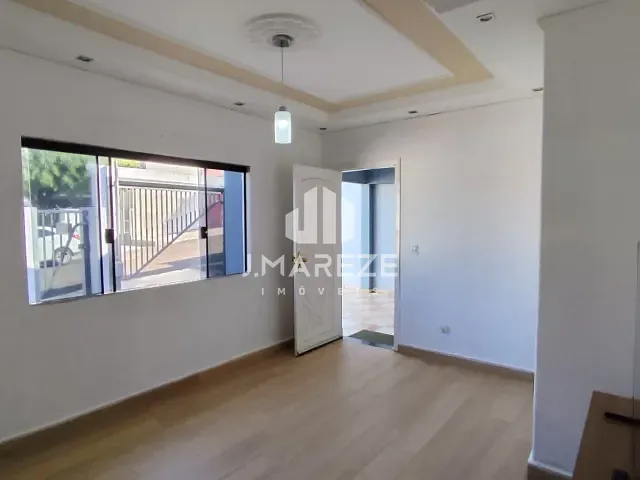 Casa com 177m² 3 quartos e 3 banheiros, à venda, no bairro Jardim Portal do Lago em Apucarana