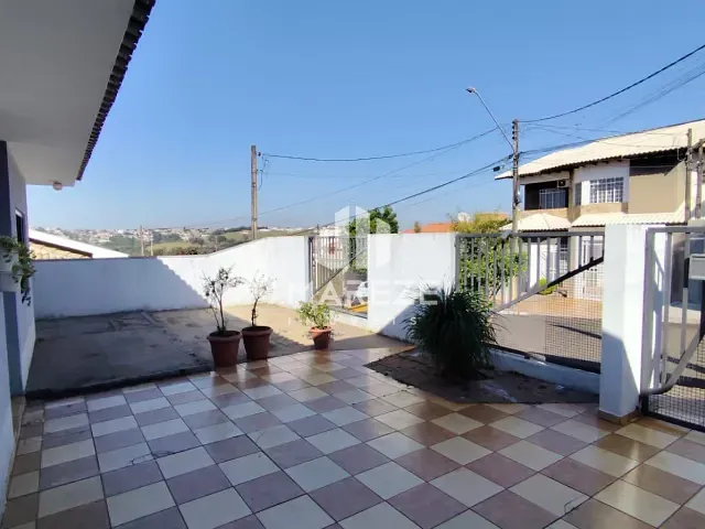 Casa com 177m² 3 quartos e 3 banheiros, à venda, no bairro Jardim Portal do Lago em Apucarana
