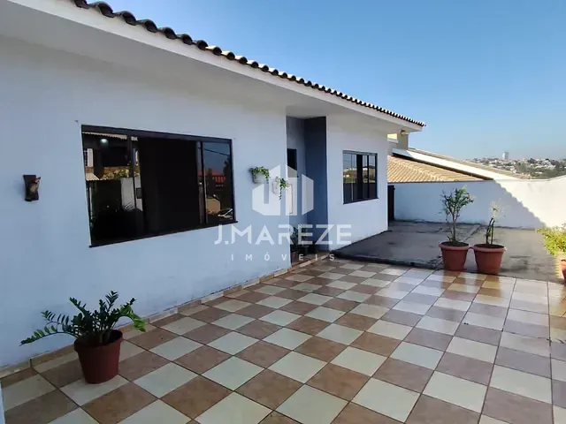 Casa com 177m² 3 quartos e 3 banheiros, à venda, no bairro Jardim Portal do Lago em Apucarana
