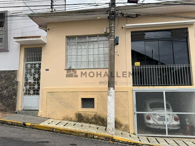 Casa 5 quartos e 2 banheiros, à venda, no bairro Centro em Itajubá