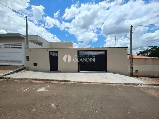 Casa com 300m² 2 quartos e 1 banheiro, à venda, no bairro Agostinho Del Alamo em Artur Nogueira