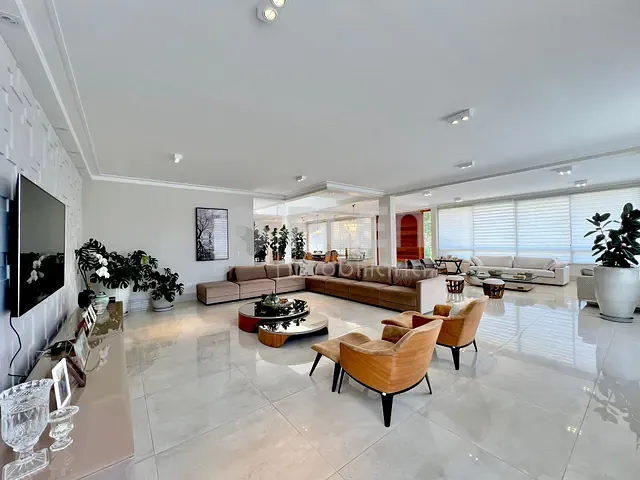 Casa com 4000m² 6 quartos e 10 banheiros, à venda, no bairro Roseira em Mairiporã