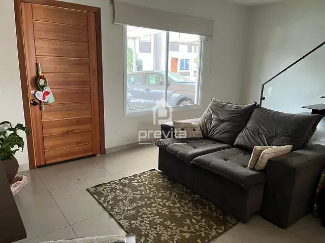 Casa 3 quartos e 2 banheiros, à venda, no bairro Piracangaguá II em Taubaté