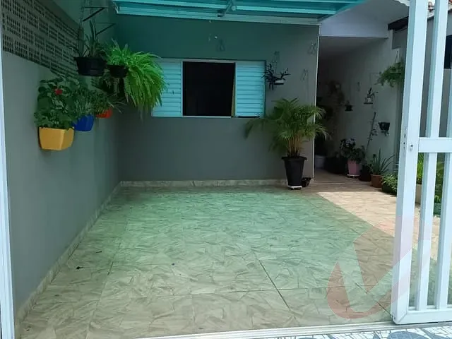 Casa com 120m² 2 quartos e 1 banheiro, à venda, no bairro Maracanã em Praia Grande